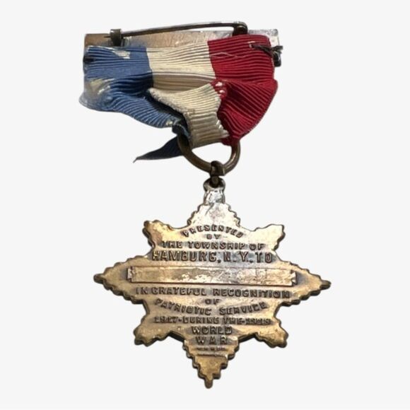 1917 Victory Medal – Town of Hamburg, NY – Local War Service Award by C.H. Co. - Picture 5 of 11